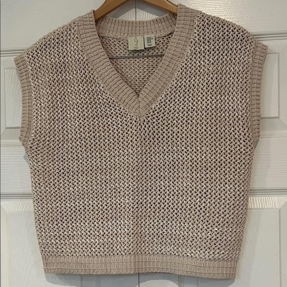 Joie open weave sweater vest. Cream with gold flecks. XS but boxy fit.